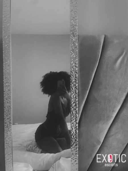 Angela, escort in Kigali, Rw (photo 2)